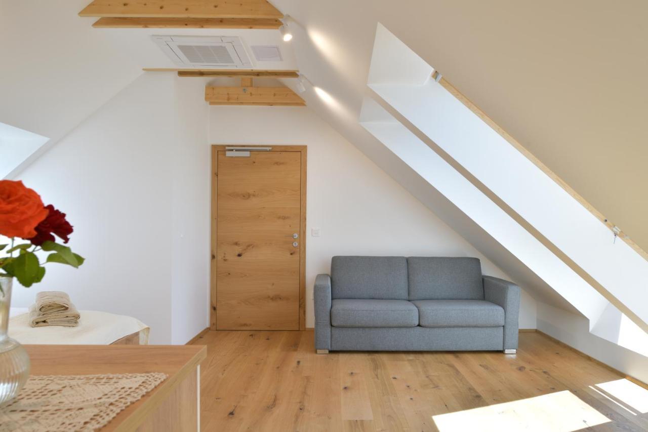Farm Stay Jarc Vineyard Svecina Екстер'єр фото