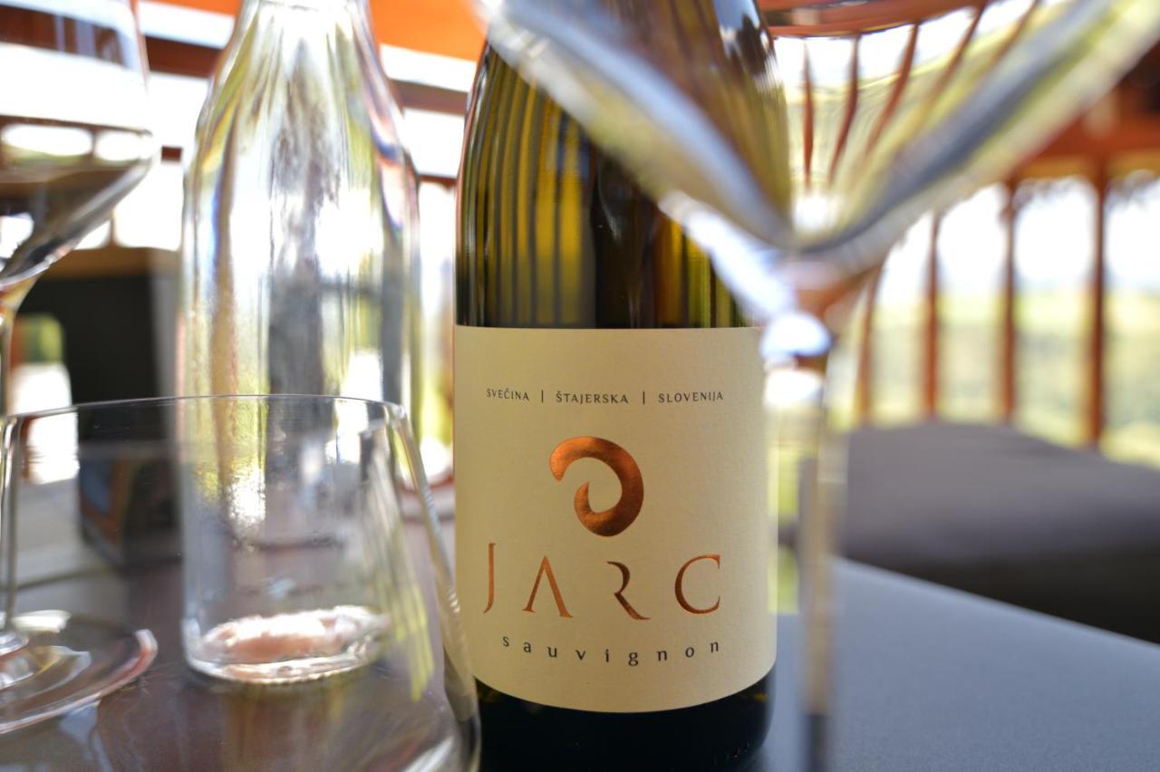 Farm Stay Jarc Vineyard Svecina Екстер'єр фото