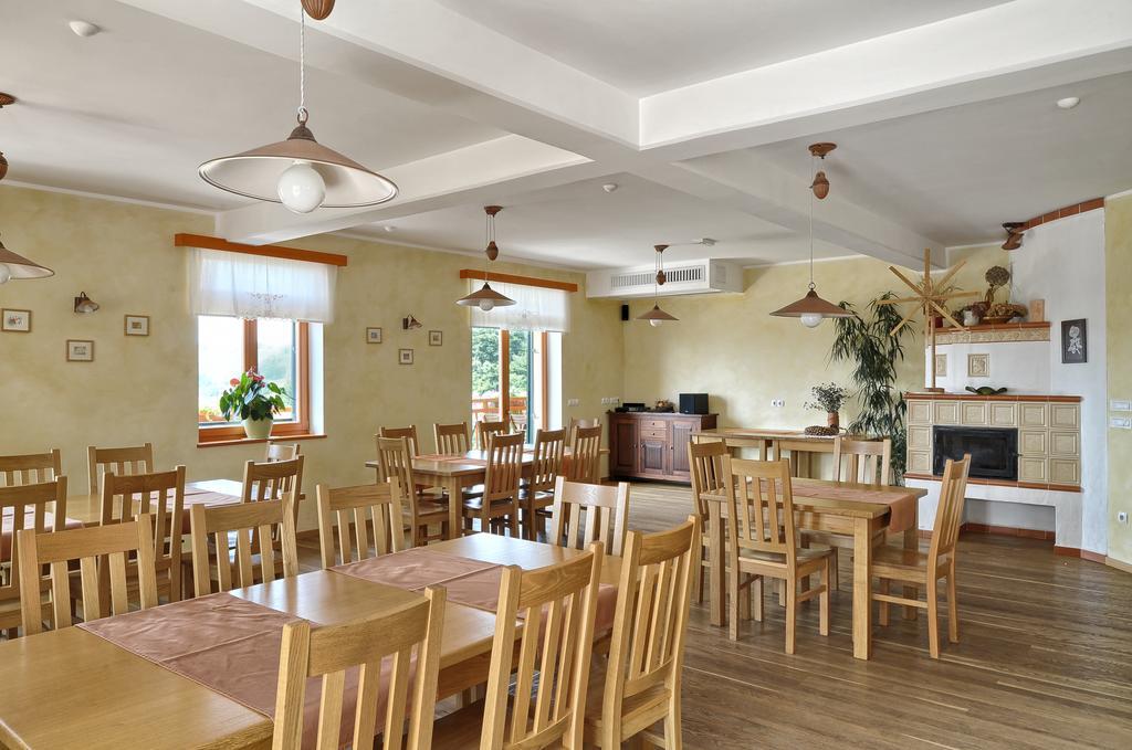 Farm Stay Jarc Vineyard Svecina Екстер'єр фото