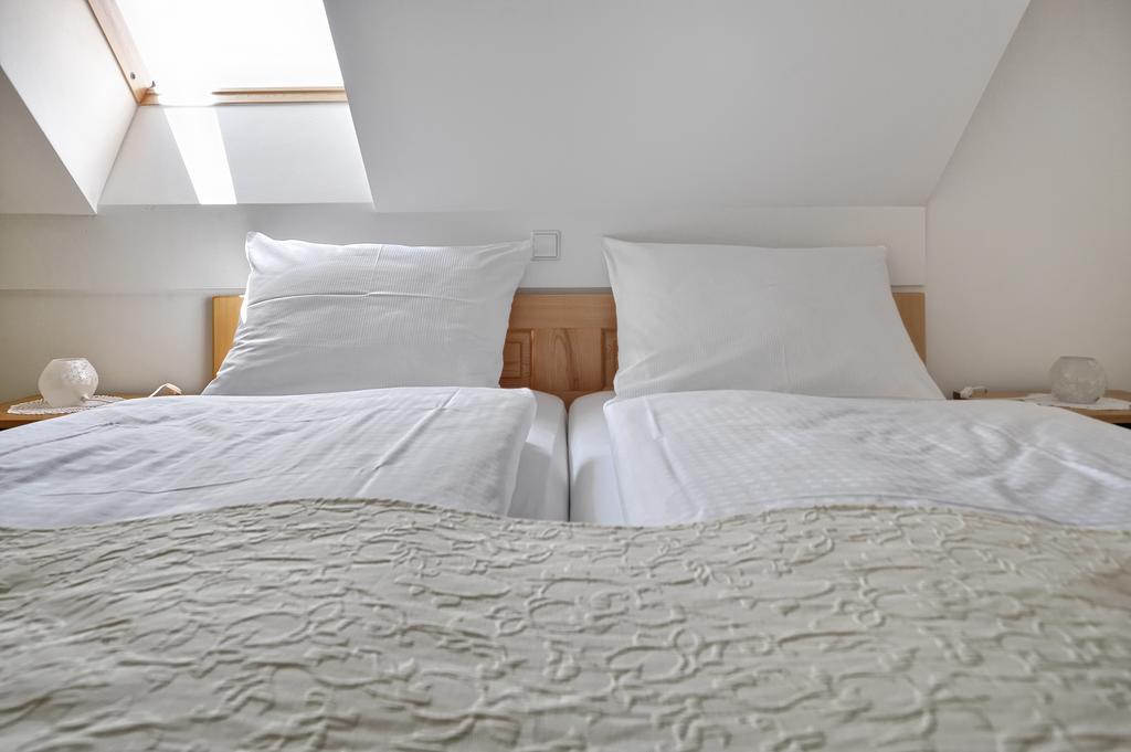 Farm Stay Jarc Vineyard Svecina Номер фото